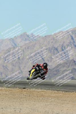 media/Dec-01-2025-Moto Forza (Mon) [[2daa91e15f]]/2-Intermediate Group/Session 4 Turn 9/